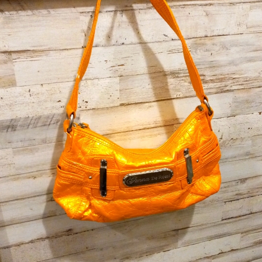 Genna DeRossi womens purse.   Box 302